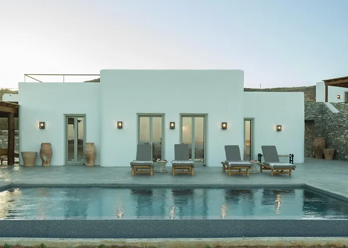 Casa Botanica - Heather Antiparos